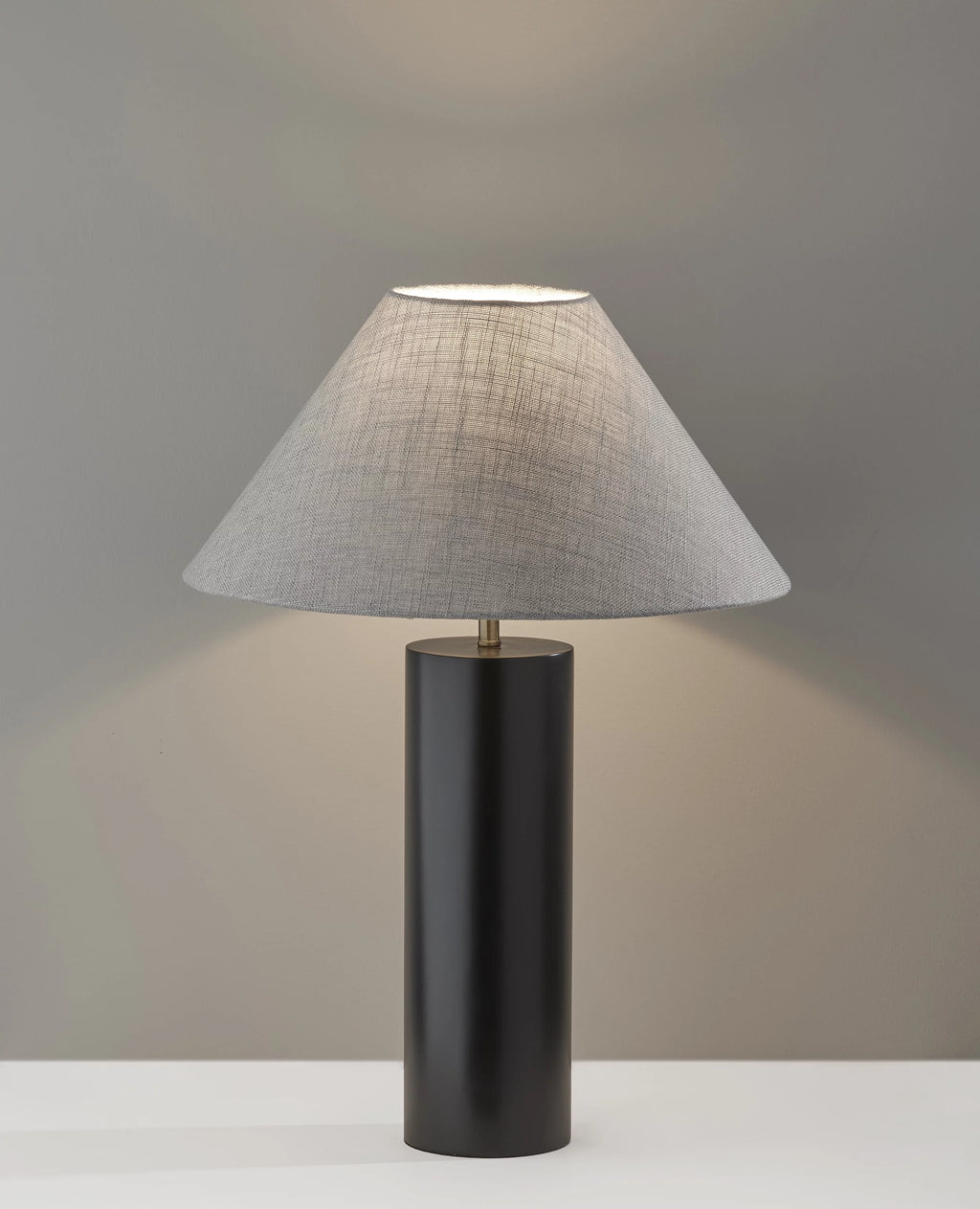 Black Poplar Wood Table Lamp Q6736