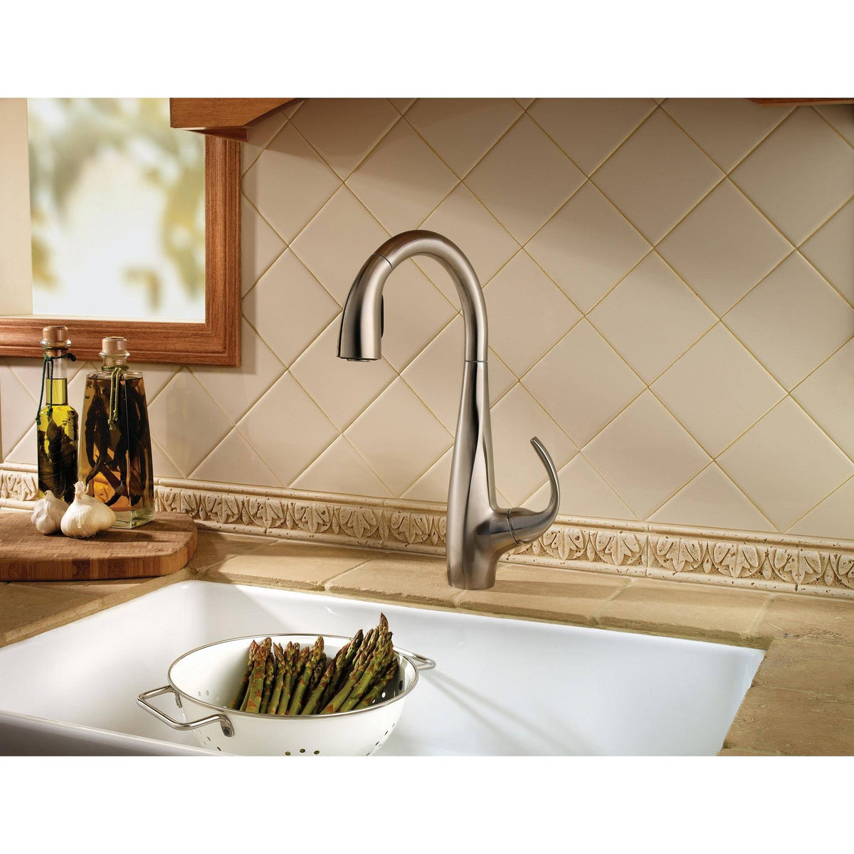 1-Handle Pull-Down Kitchen Faucet Tuscan Bronze D73277