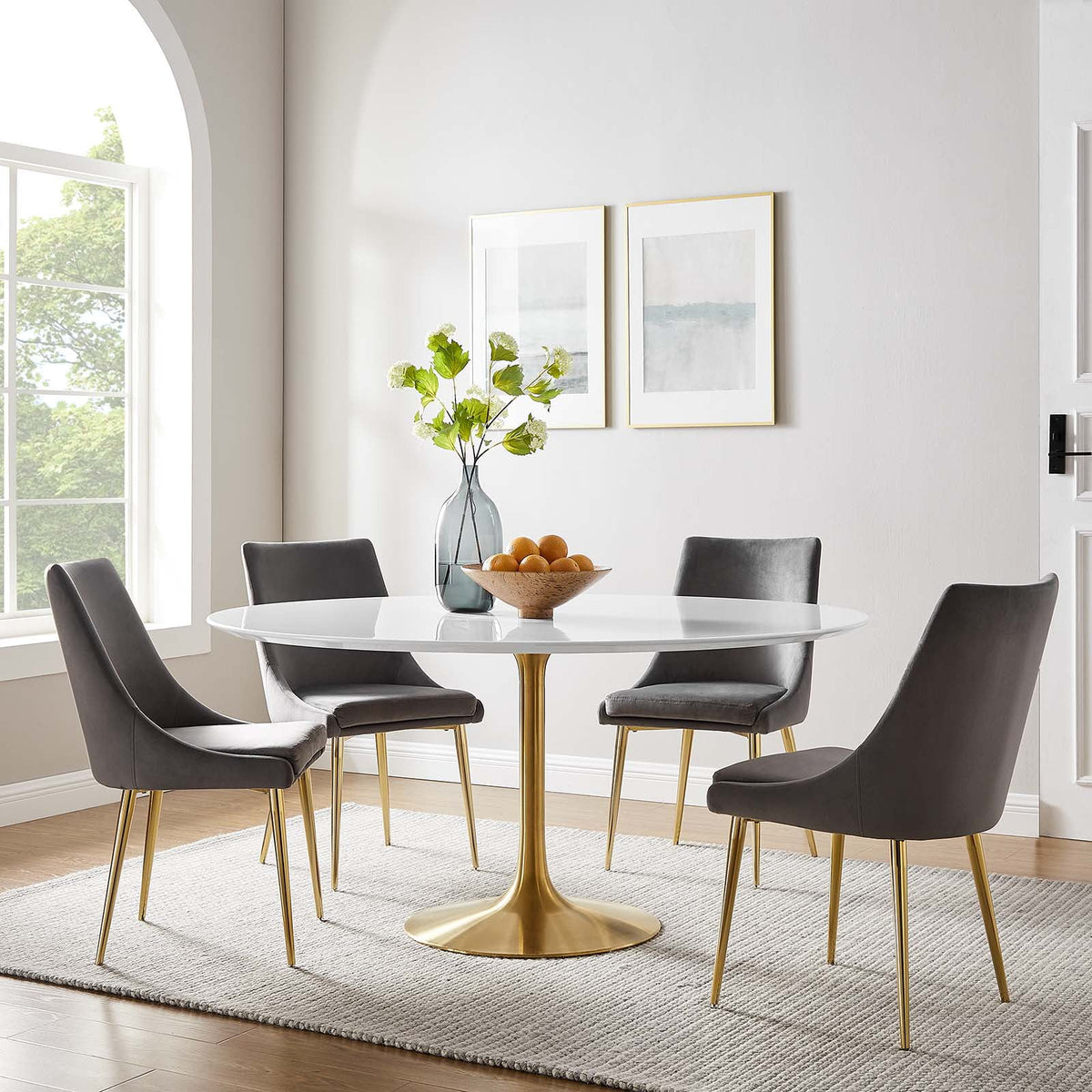 Round Wood Dining Table X281673