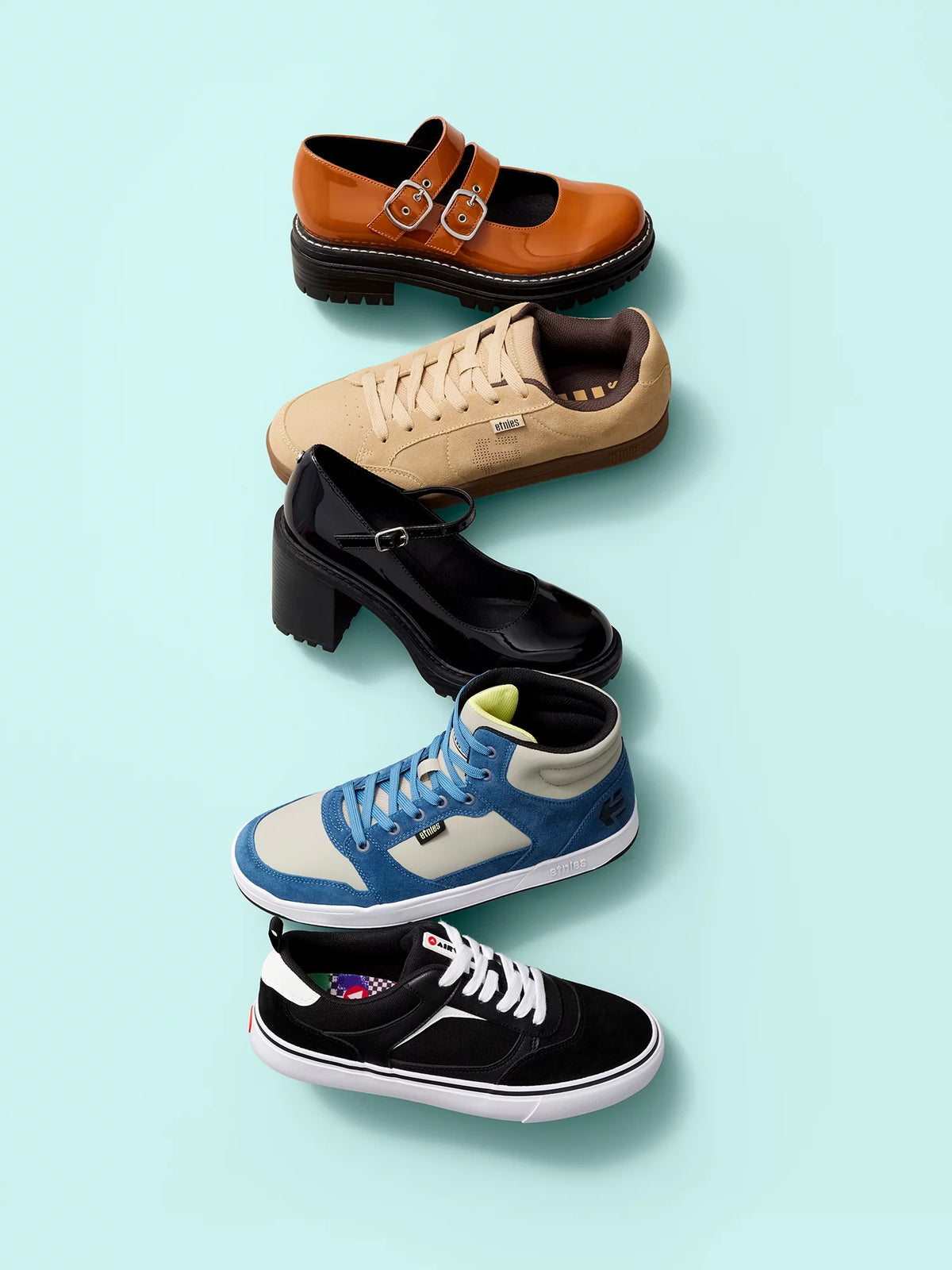 Skate High Top Lace Up Shoes L366