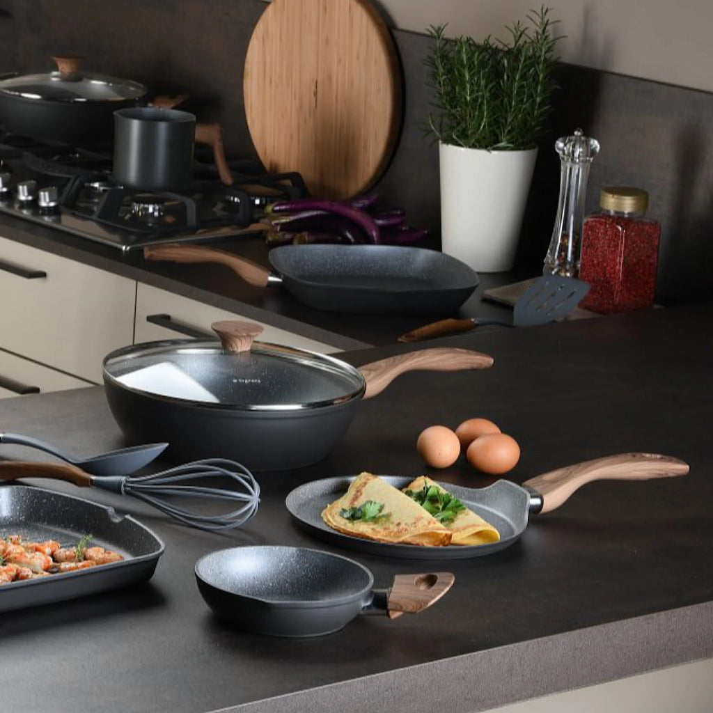 8pcs Cookware Set O2120