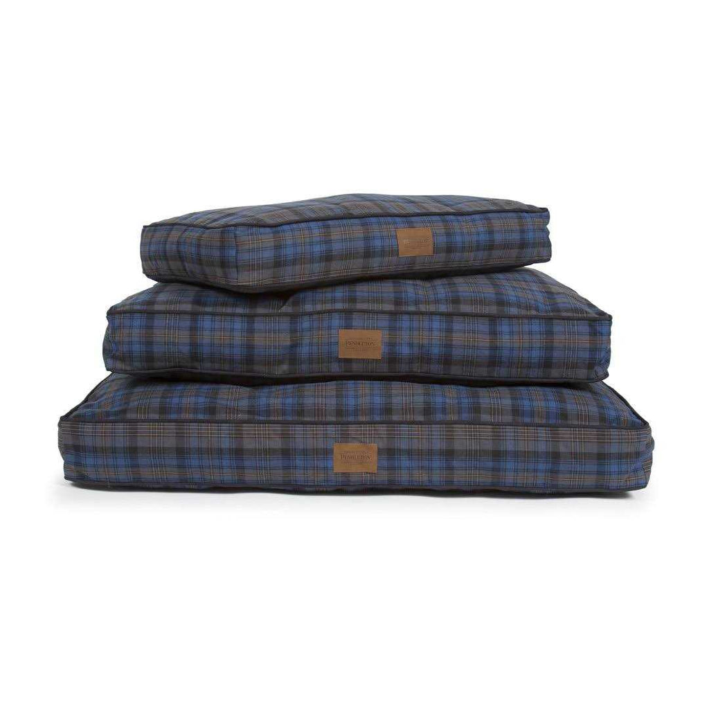 Plaid Dog Bed J67578