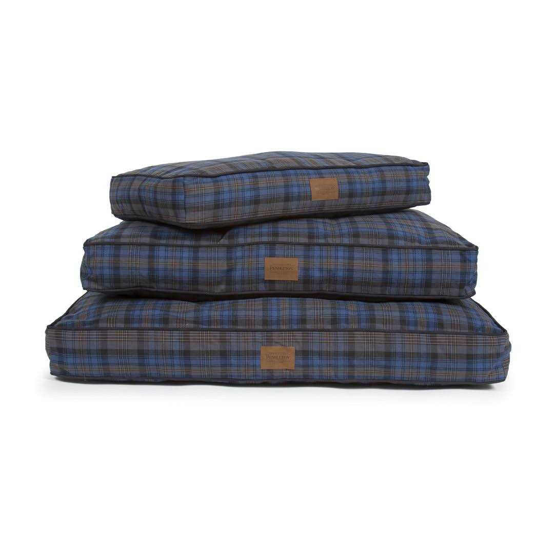 Plaid Dog Bed J67578