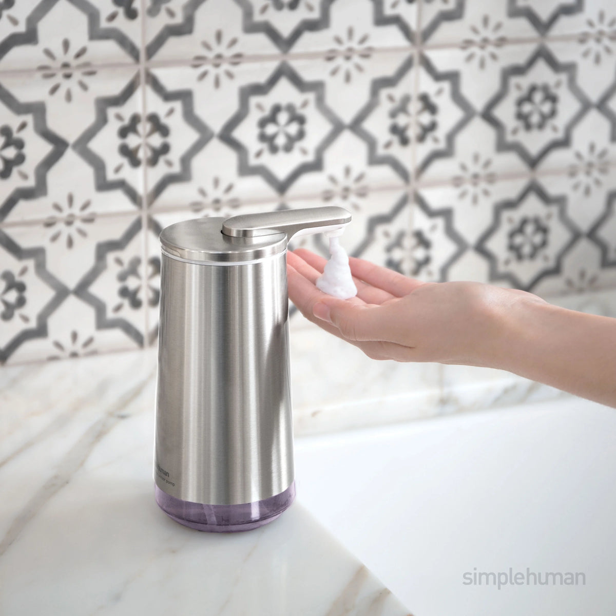 10 oz. Touch-Free Automatic Sensor Foam Soap Dispenser M375